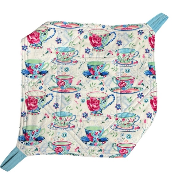 Hand Crafted Casserole Carrier Small Quilted Reversible Pie Plate Carrier - Picture 12 of 16